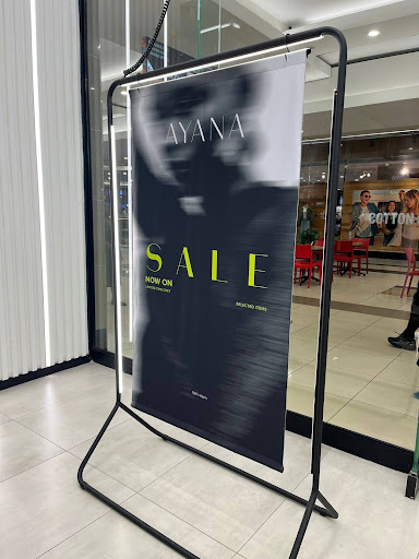 Store elements